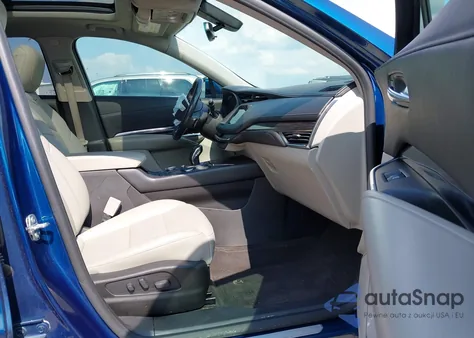 2019 Cadillac Xt4 Luxury z USA, uszkodzony, nr VIN 1GYAZAR43KF174189